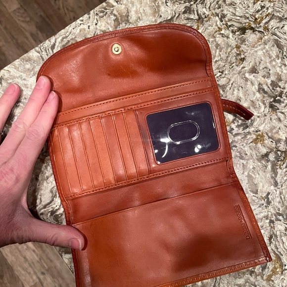 Dooney & Bourke NY Yankees Black and White Clutch - Picture 4 of 4